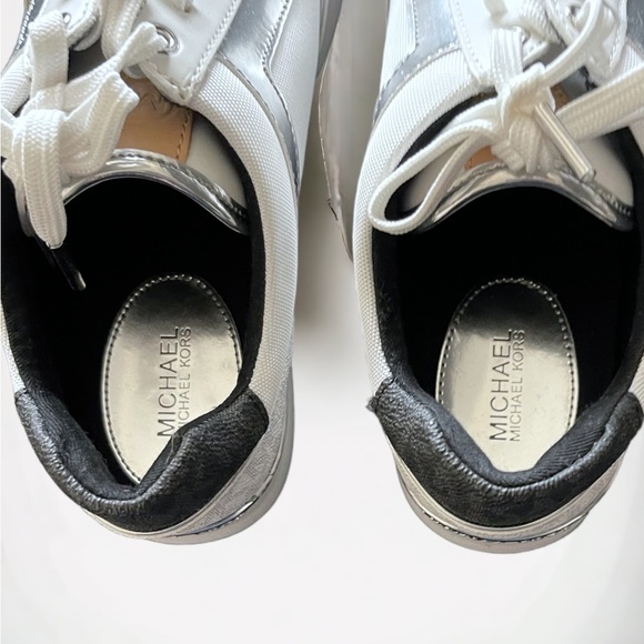 Brand new no box Michael Kors Maddy Two Tone sneaker - Picture 3 of 5